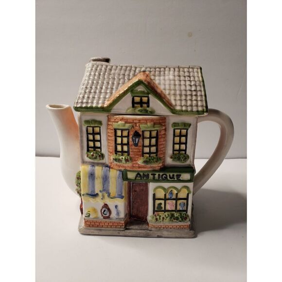 Cottage Teapot  - Picture 1 of 8
